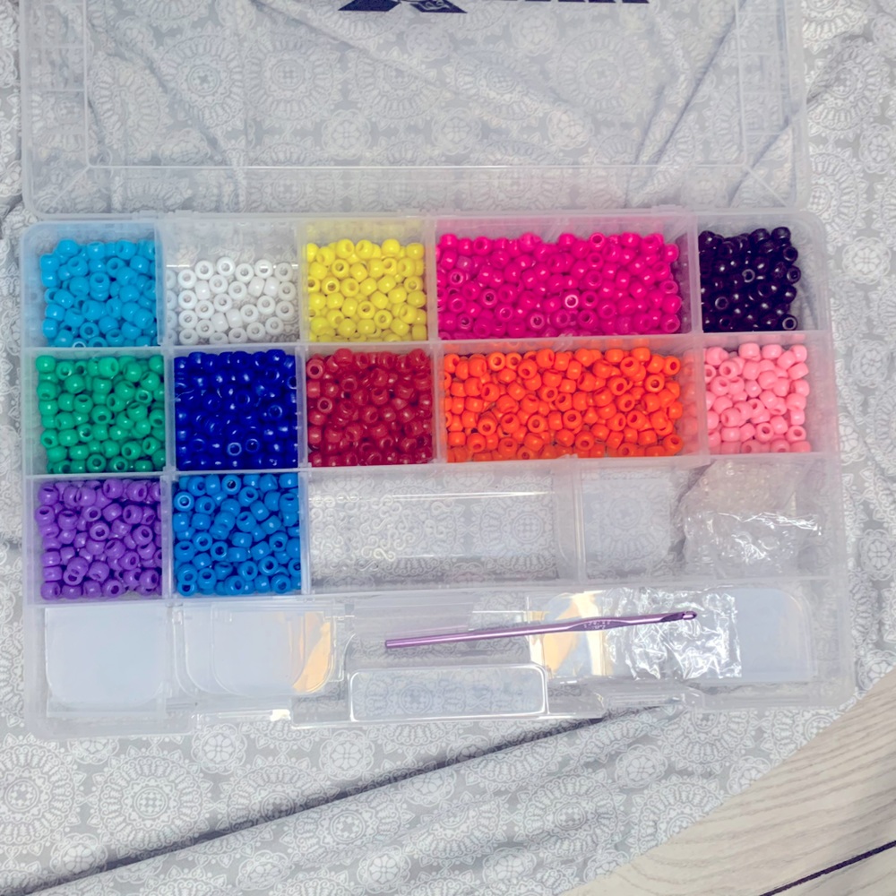 Bracelet making kit